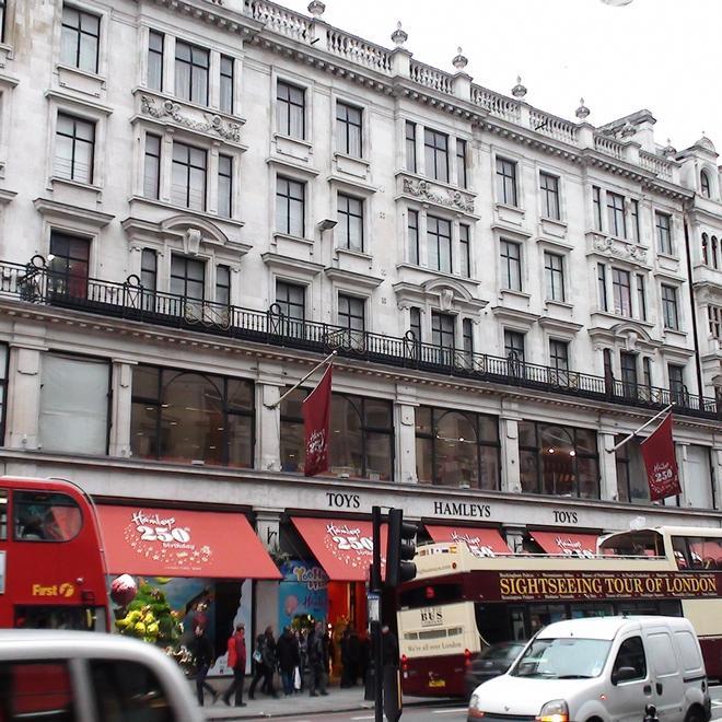 Hamleys London Remembers, Aiming to capture all memorials in London