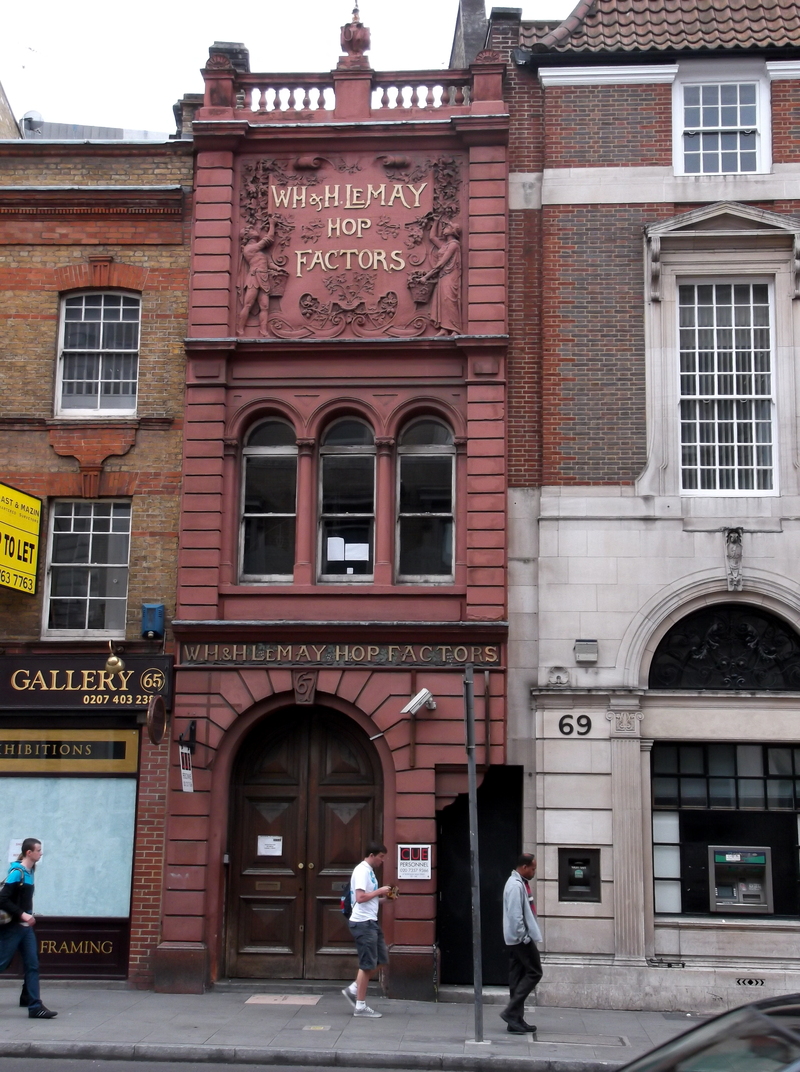 Algernon Edward Le May London Remembers, Aiming to capture all