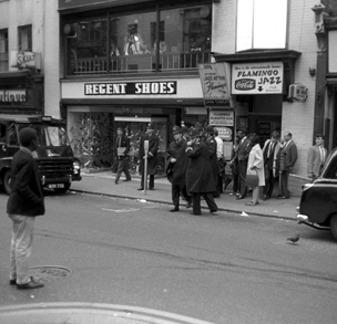 Flamingo Club : London Remembers, Aiming to capture all memorials in London