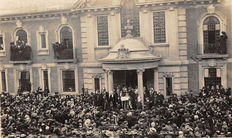 Bromley old town hall 1906 London Remembers, Aiming to capture all