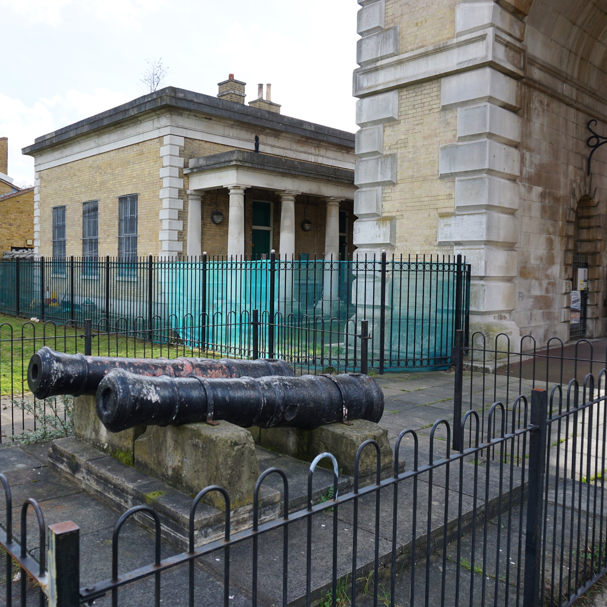 Cambridge Barracks gate house
