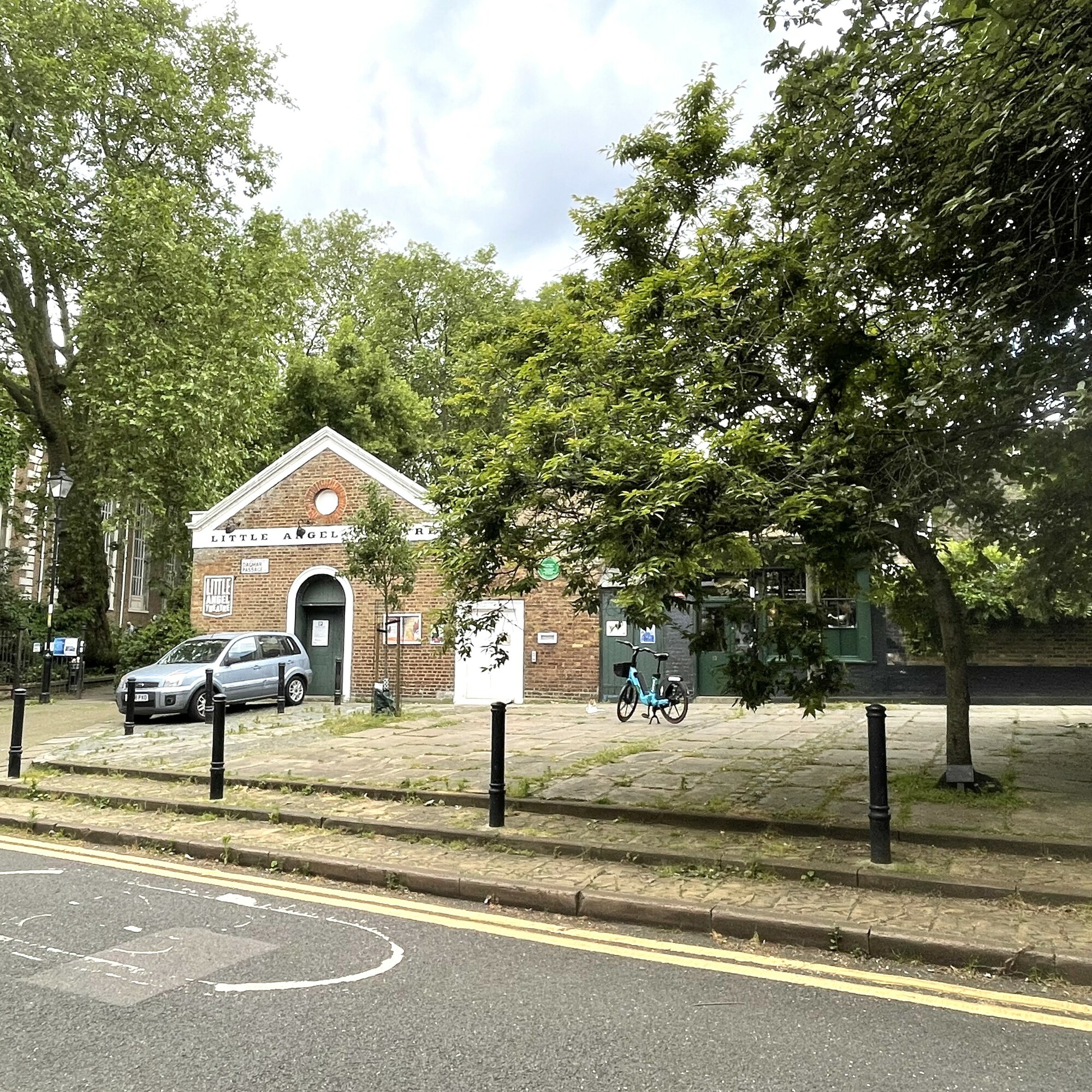 Little Angel Theatre and the Trant family