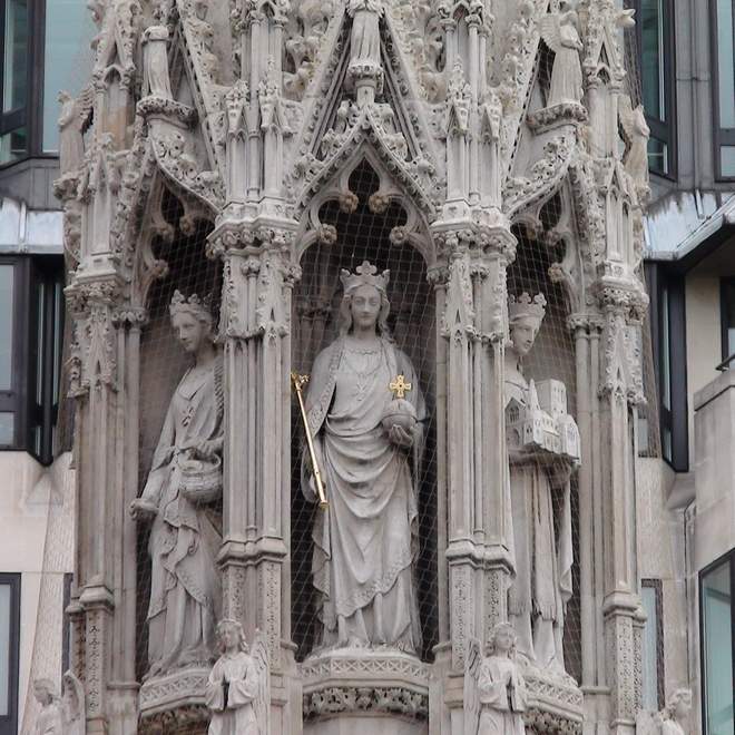 Charing Cross London Remembers, Aiming to capture all memorials in London