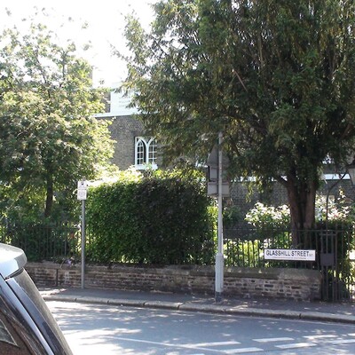 Almshouses - Drapers, Glasshill Street