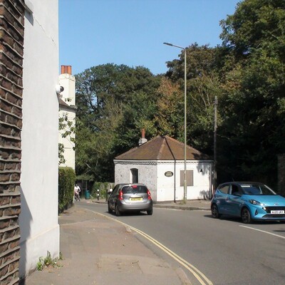Spaniards Toll Gate House