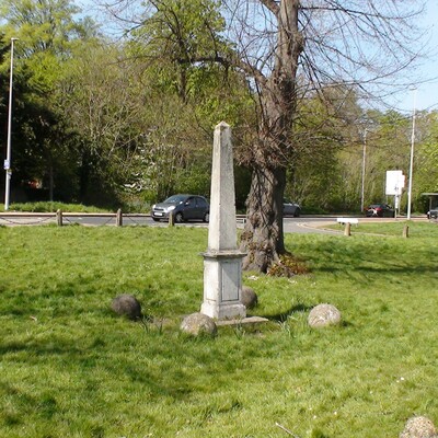 Hurst obelisk