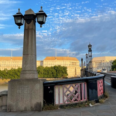 Lambeth Bridge builders