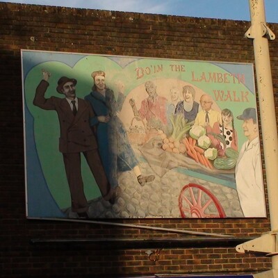 Lambeth Walk murals - 05 Lambeth Walk