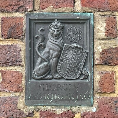 King George's Field - Roman Road north - Lion