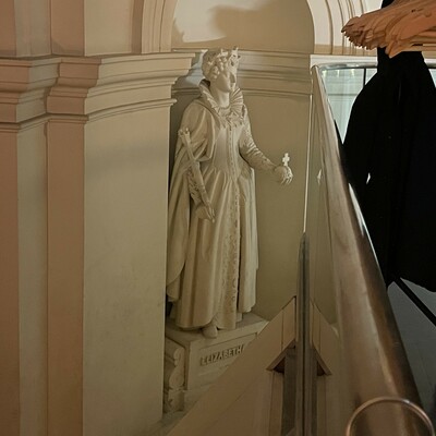 Queen Elizabeth I - Royal Exchange