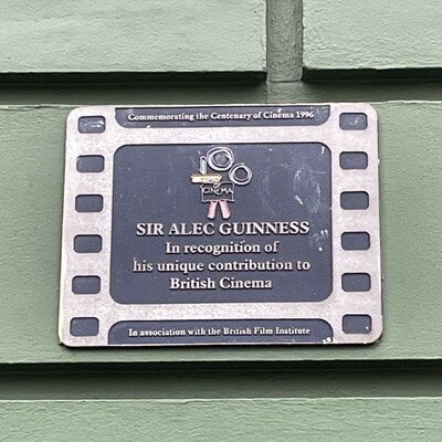 Sir Alec Guinness - WC2